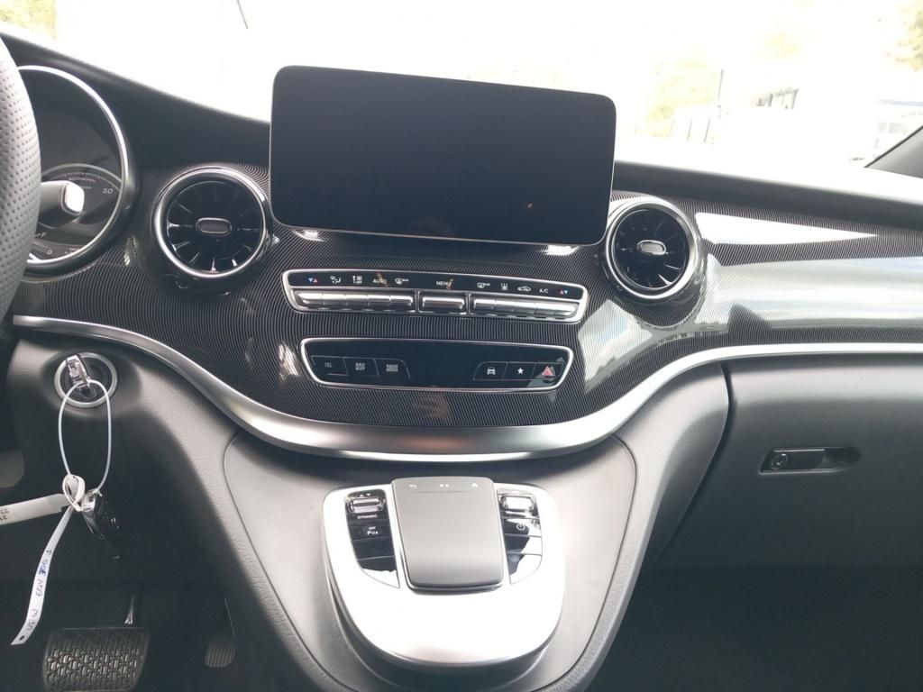 Fahrzeugabbildung Mercedes-Benz EQV 300 lang LED*Distronic*Navi*Kamera* DC110KW
