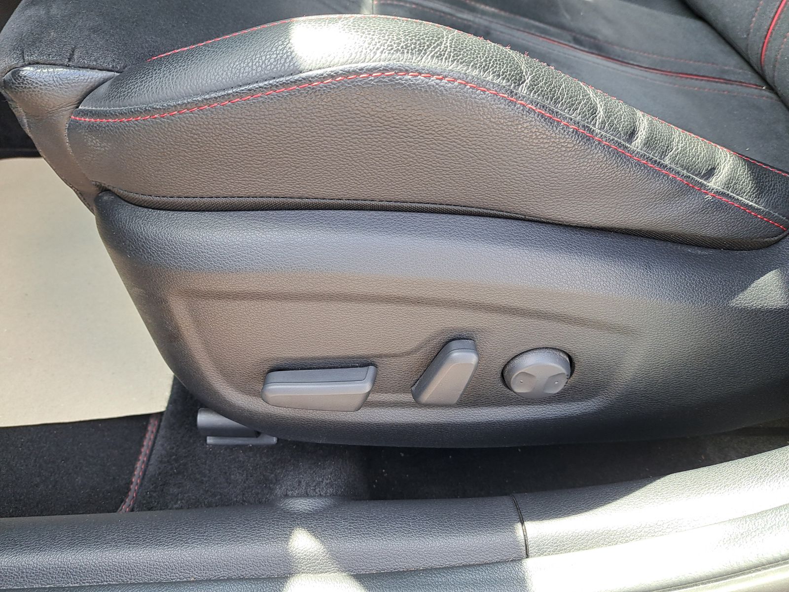 Fahrzeugabbildung Kia ProCeed GT LED PANO AHK BASTUCK NAVI MEMORY