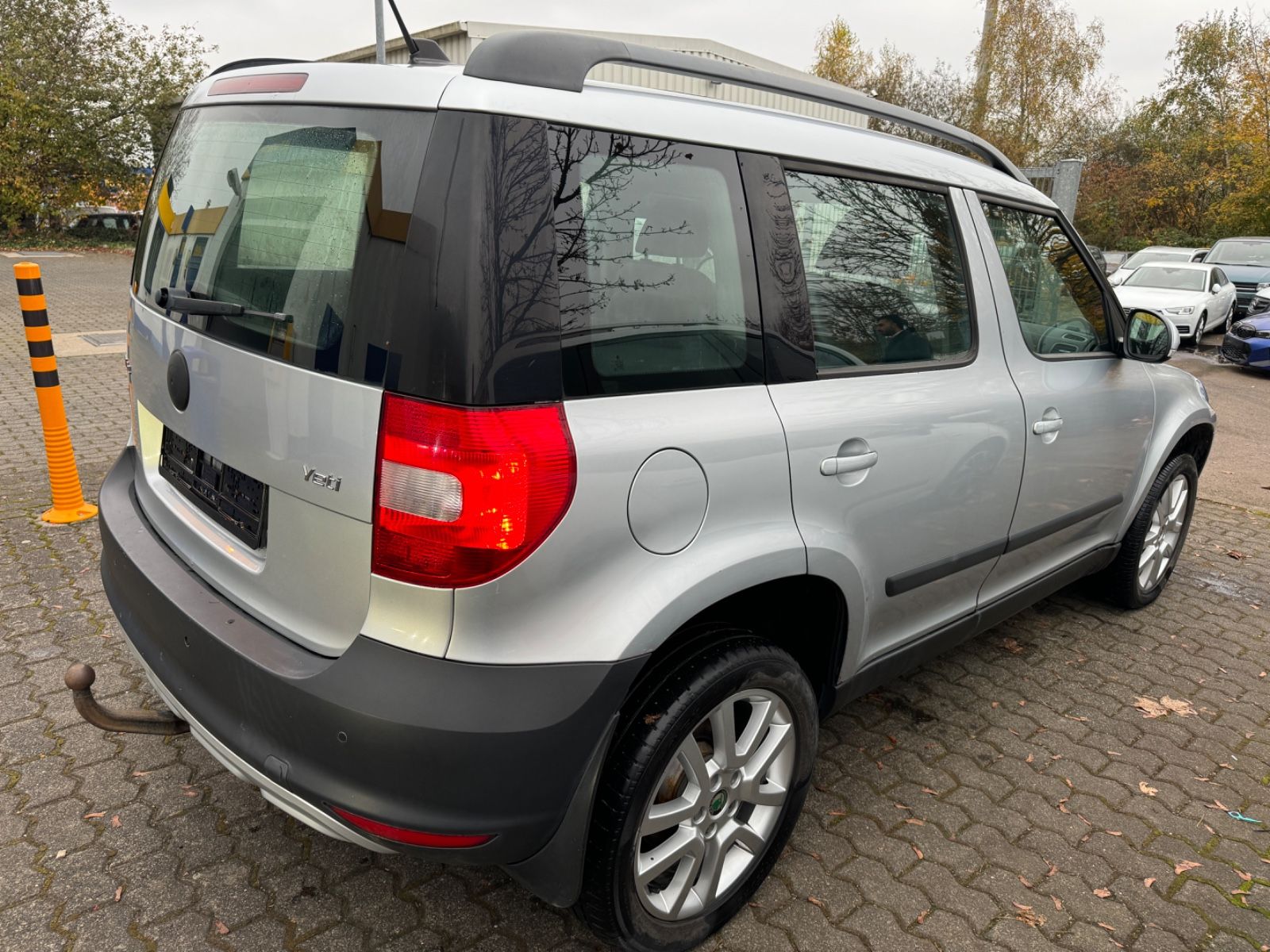 Fahrzeugabbildung SKODA Yeti Experience 4x4 Leder+Panorama+Navi+Xenon