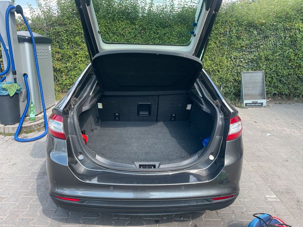 Image of Ford Mondeo
