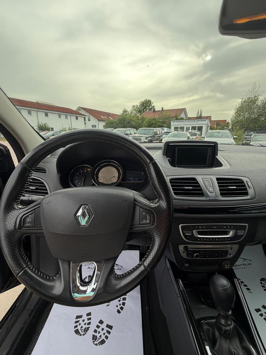 Renault Megane 2013 — photo 13
