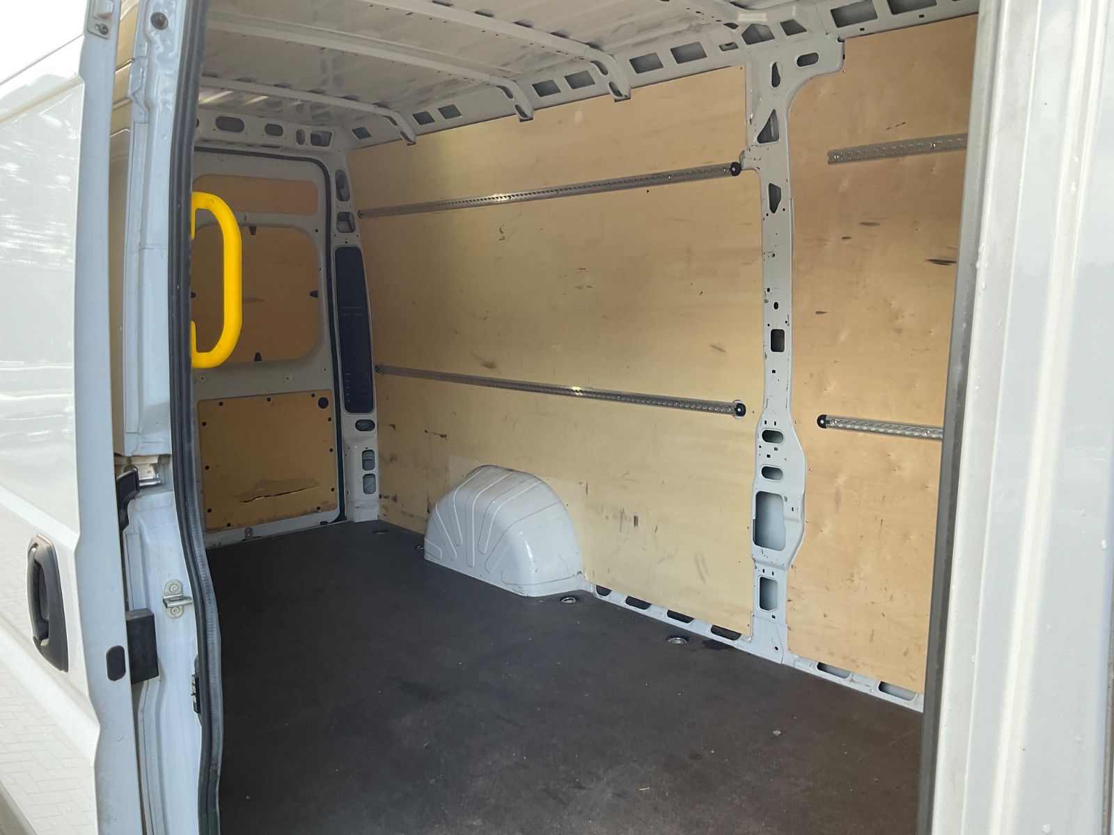 Fahrzeugabbildung Opel Movano L4H2,Sitzheizung,Bluetooth,Allwetterreife