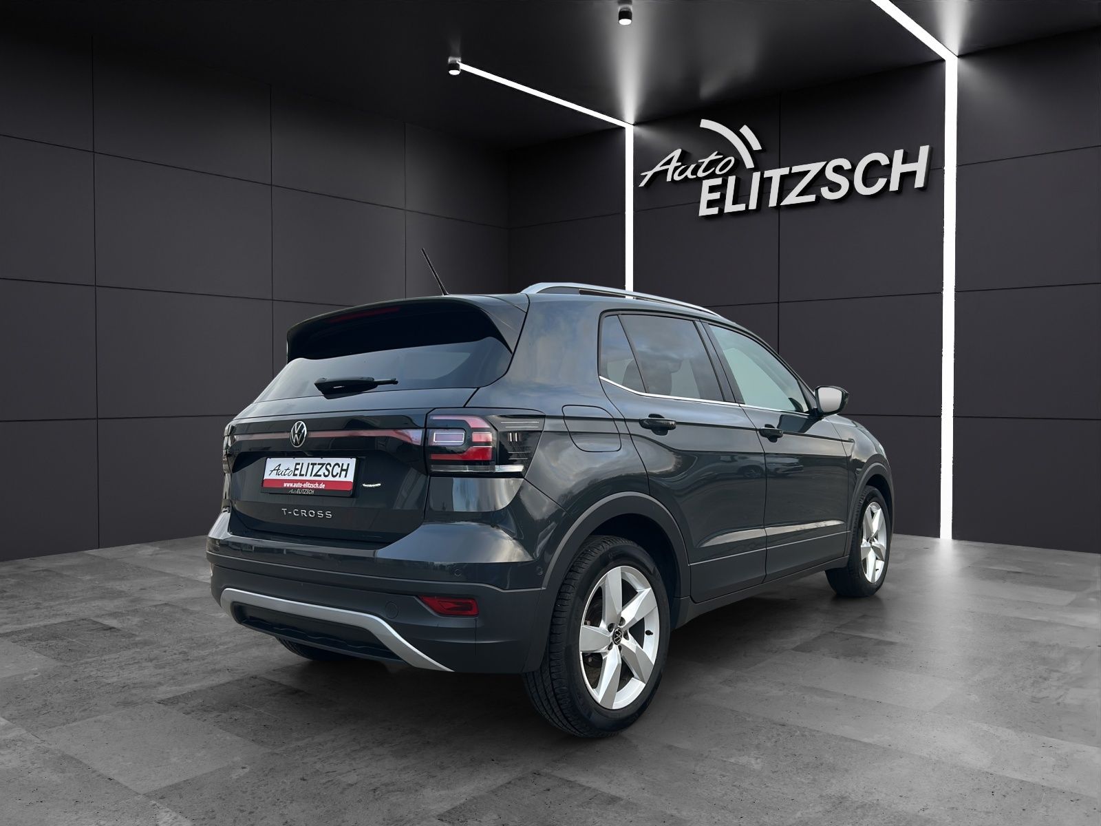 Fahrzeugabbildung Volkswagen T-Cross TSI Style DSG LED AID ACC Park-Assist SH