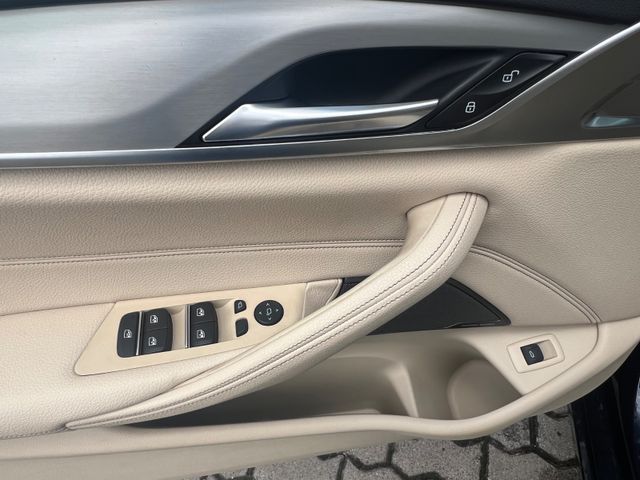 BMW 530 Baureihe 5 Touring 530 i xDrive Sport Line BMW 530 Baureihe 5 Touring 530 i xDrive Sport Line