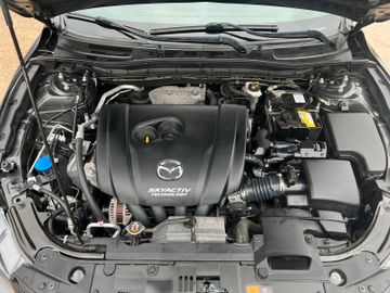 Fahrzeugabbildung Mazda 3 SkyactivG 120 Sports-Line Navi Bose LHZ HeadUp
