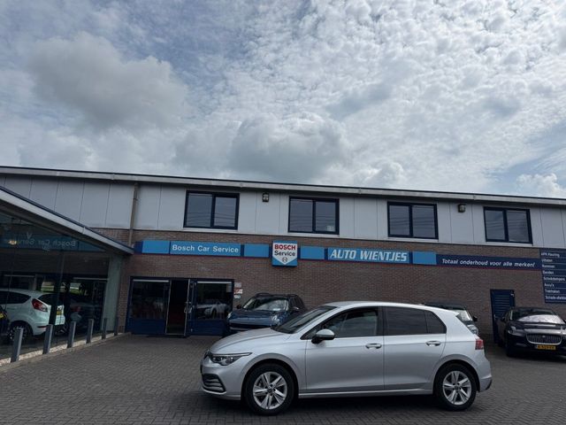 Volkswagen Golf 1.5 TSI 96kw | Life Business 5-türig | Navi