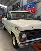 Ford F 100 - Ford F 100 SUV