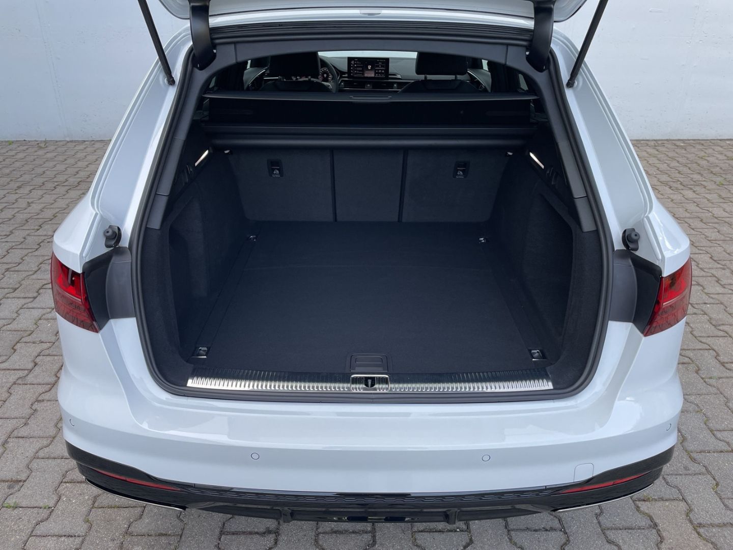 A4 Avant 40 2.0 TDI S Line Competition plus