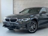 BMW 330 e Sport Line*Laser*Head-Up*Kamera*Ha/Kardon - BMW 3er Reihe Plug-in Hybrid (PHEV) Gebrauchtwagen
