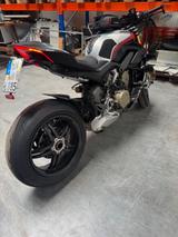 Ducati STREETFIGHTER V4 SP + viel Zubehör - STREETFIGHTER 4