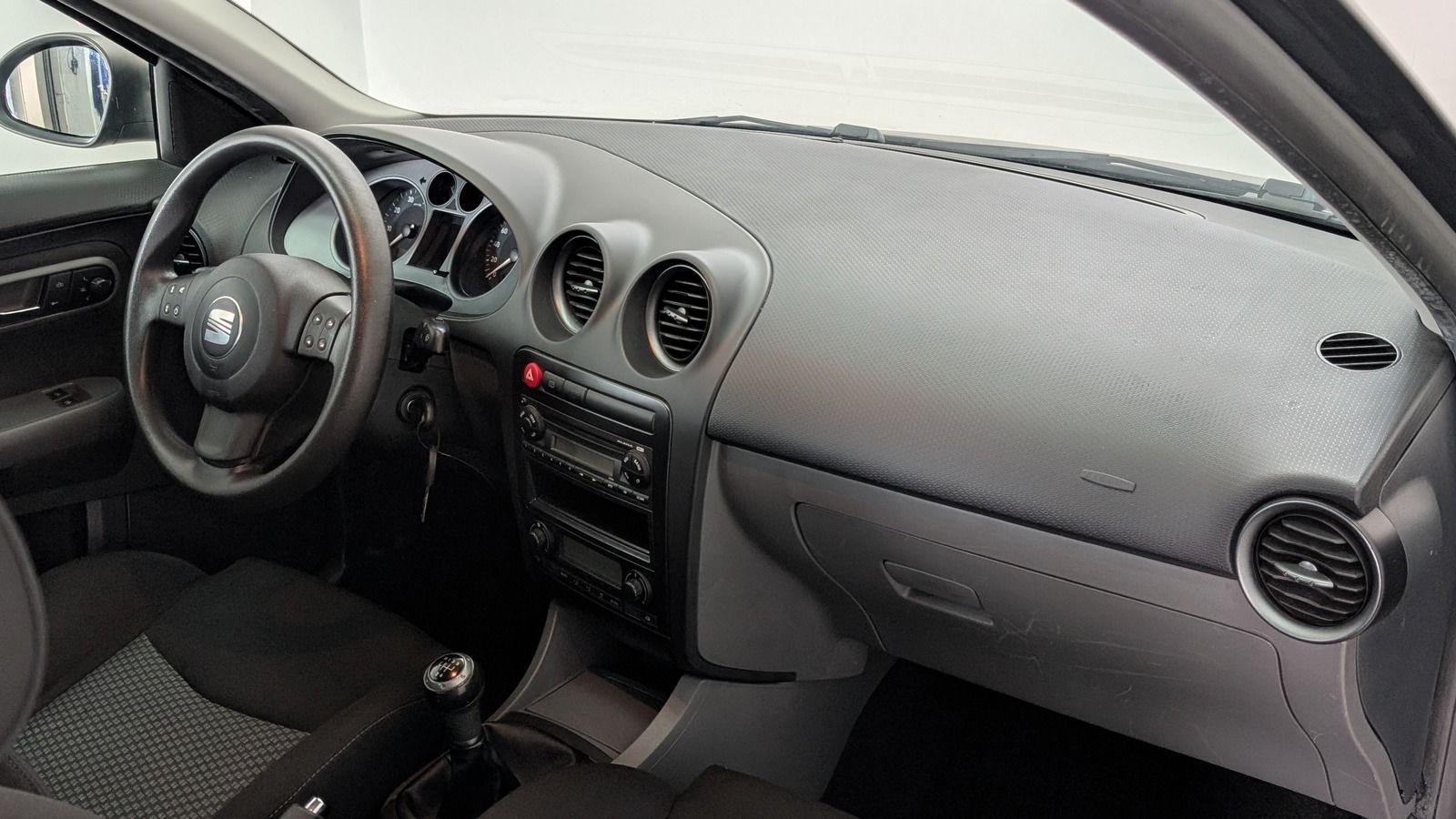 Fahrzeugabbildung SEAT Ibiza 1.4 16V * Klimaaut. * Tempomat * HU 04.27