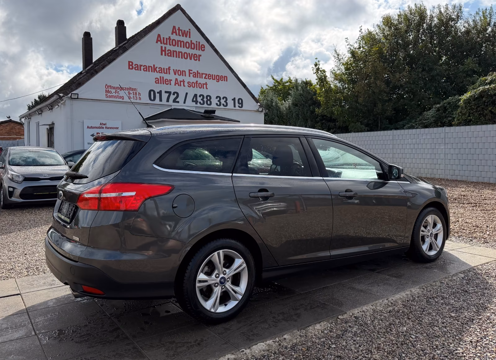 Ford Focus Turnier Sport Sportsitze Sport Lenkrad