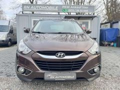 Fahrzeugabbildung Hyundai iX35 2.0 CRDi 4WD Automatik Premium AHK