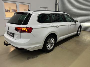 Volkswagen Passat - 4