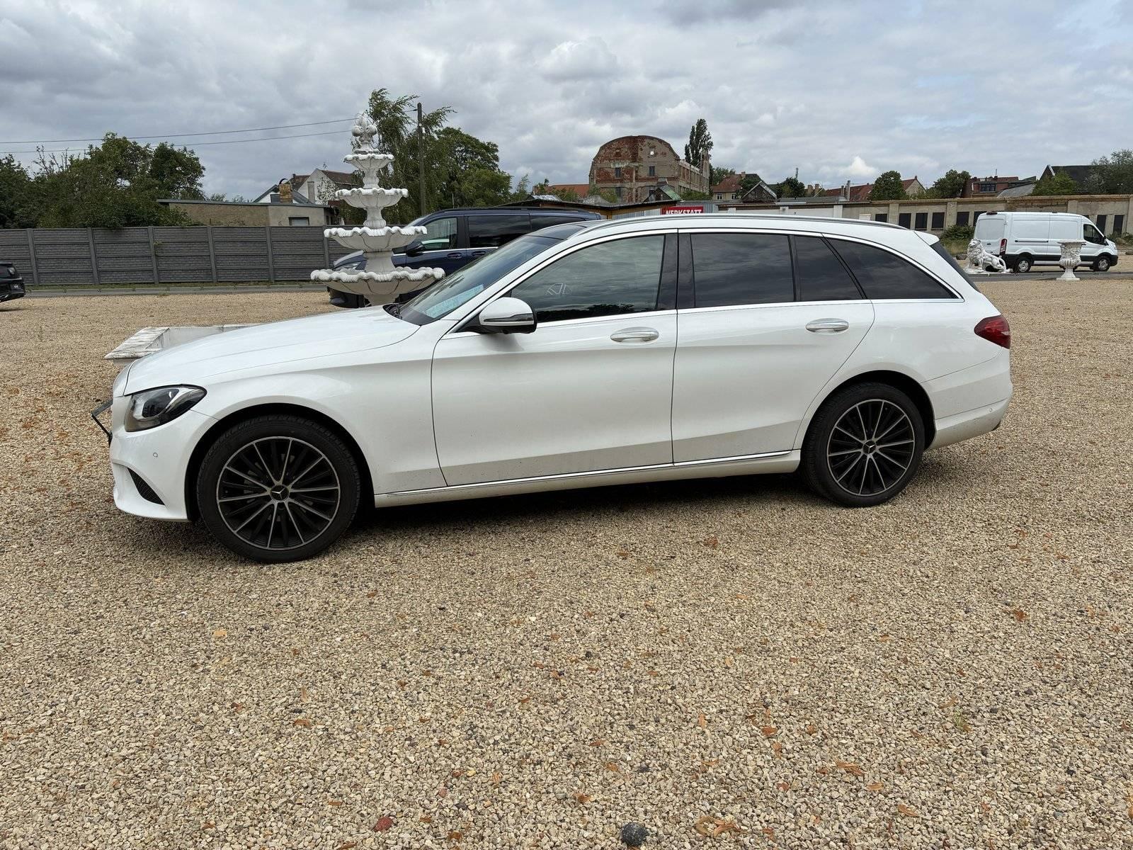 Mercedes-Benz C 200 d T Avantgarde Sitzklima+Keyless+Pano+Stan