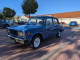 Lada 2105  33 Jahre in einer Hand,  - Lada Limousine 2105 mit Benzin-Antrieb