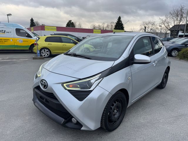 Toyota Aygo AYGO x-play connect Cam.-Klima