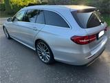 Mercedes-Benz E 300 d T Autom. - AMG Line Panoramadach 20 Zoll - Mercedes-Benz E 300: D