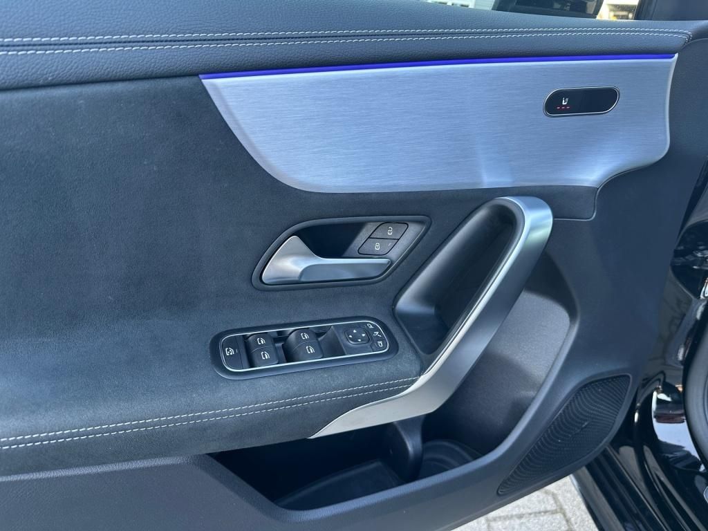 Fahrzeugabbildung Mercedes-Benz A 200 d AMG Night Navi LED SHZ Sound Ambi. Sport