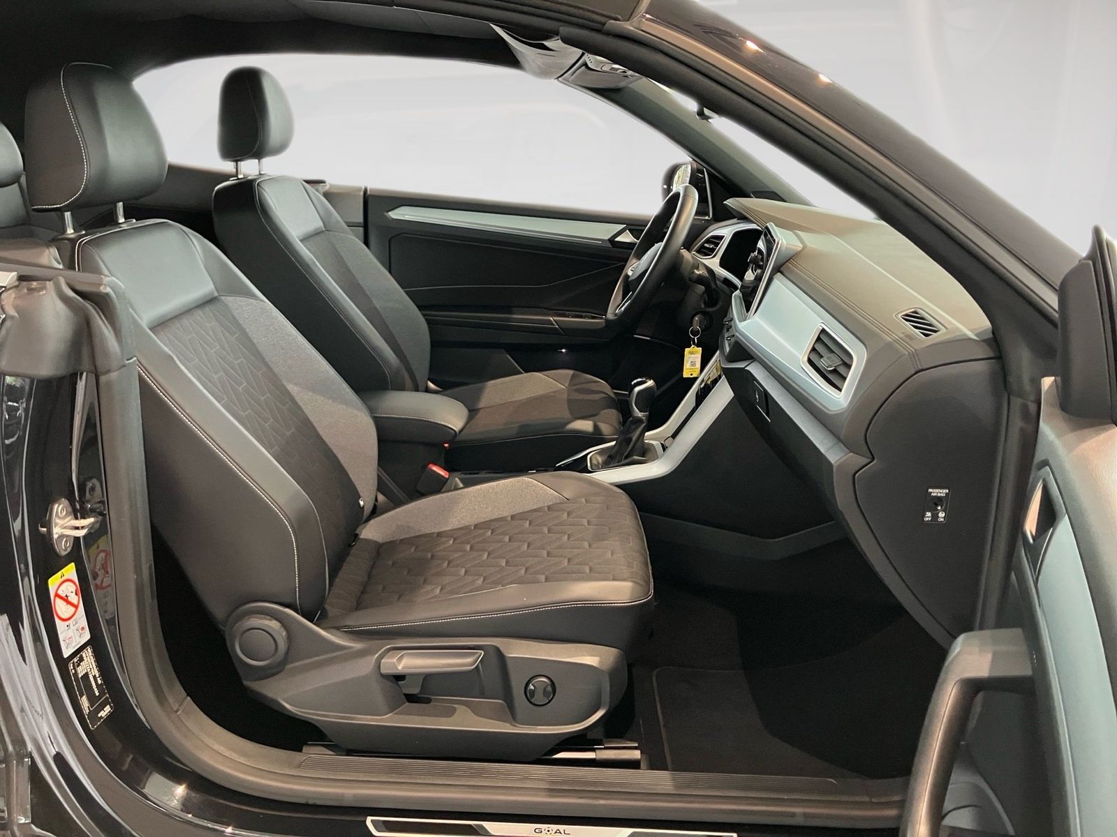 Volkswagen T-Roc - Bild 9