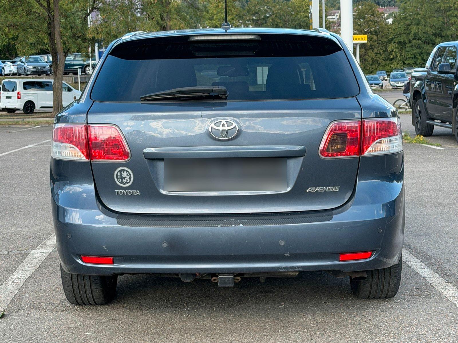 Toyota Avensis 2009 — photo 5