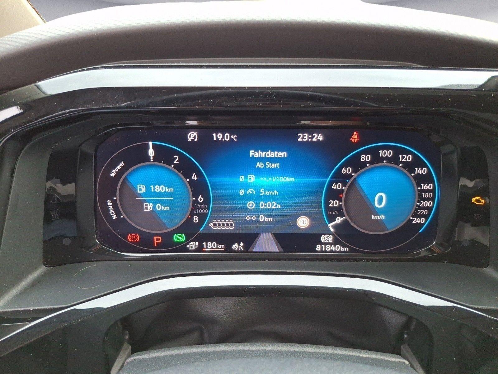 Volkswagen T7 Multivan Life 1.4 TSI eHybrid DSG LIFE *HEAD-