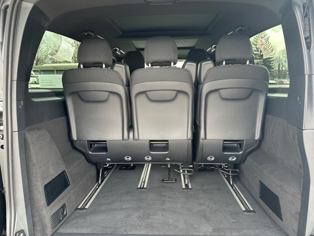 Fahrzeugabbildung Mercedes-Benz V 300 d 4MATIC STYLE Lang AIRMATIC 4MATIC PANO