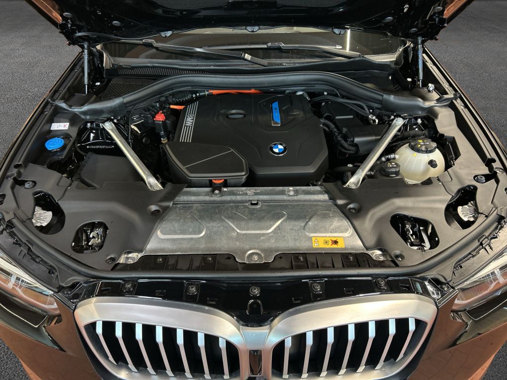 BMW X3 xDrive30e Aut. Pano AHK SHZ foto 9