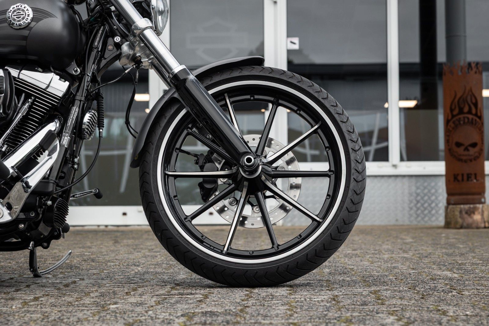 Fahrzeugabbildung Harley-Davidson FXSB Breakout 103 - Kesstech/ Fehling ApeLenker