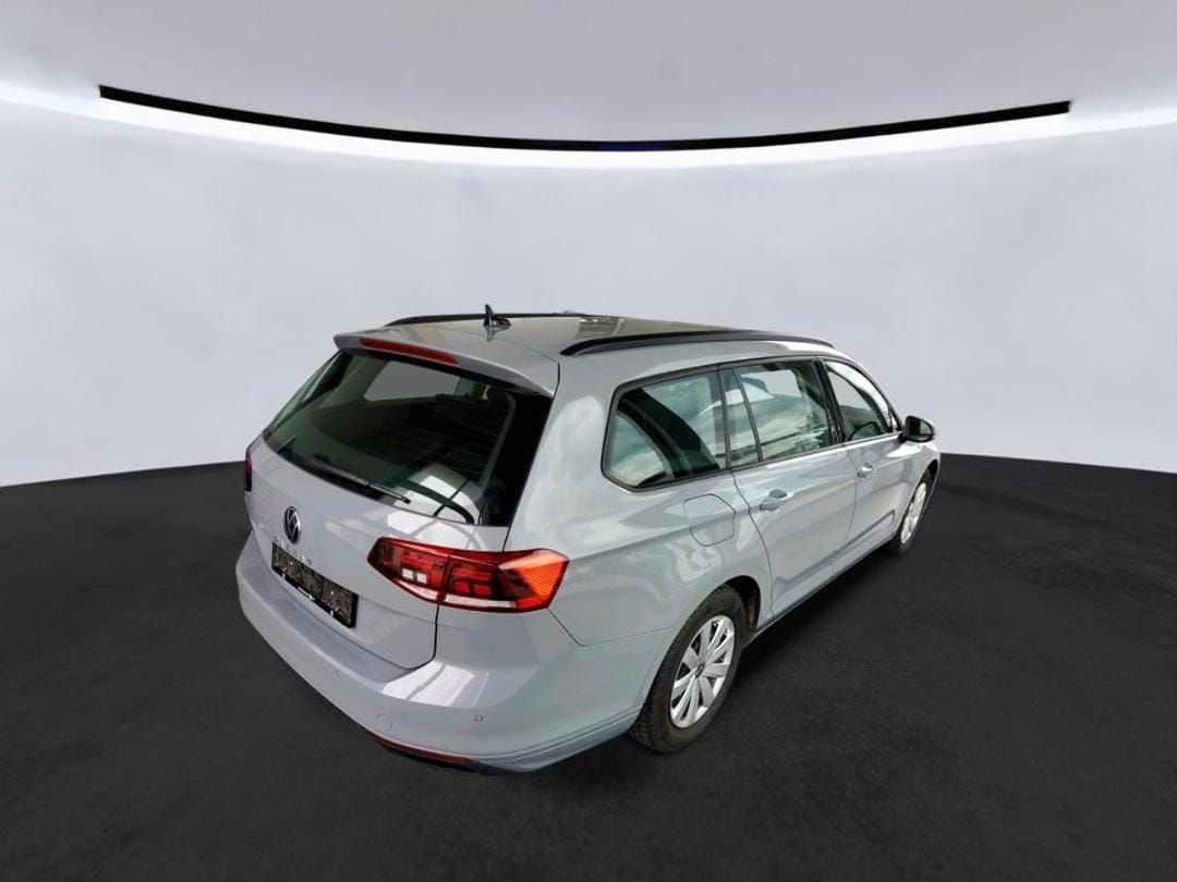 Volkswagen Passat Variant 1.5 TSI DSG LED Rfk Navi Allwette foto 4