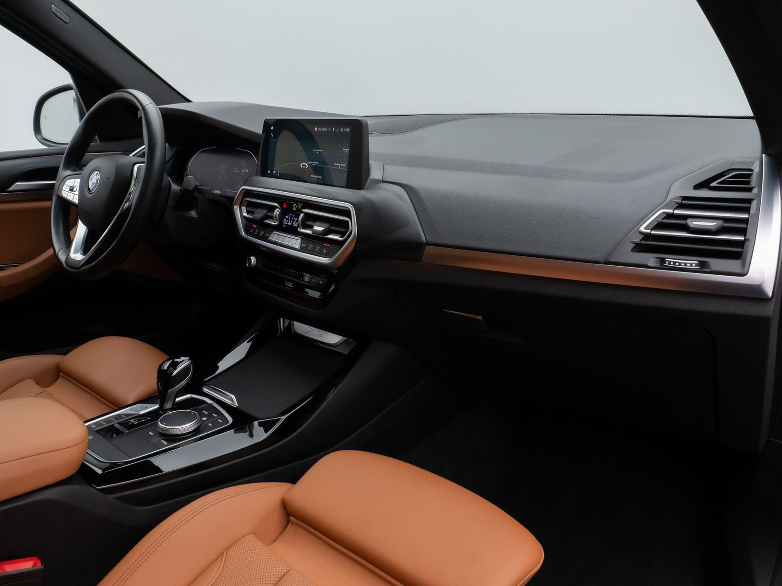 Fahrzeugabbildung BMW X3 xD20i Panorama Kamera HUD AHK Komfort Sport