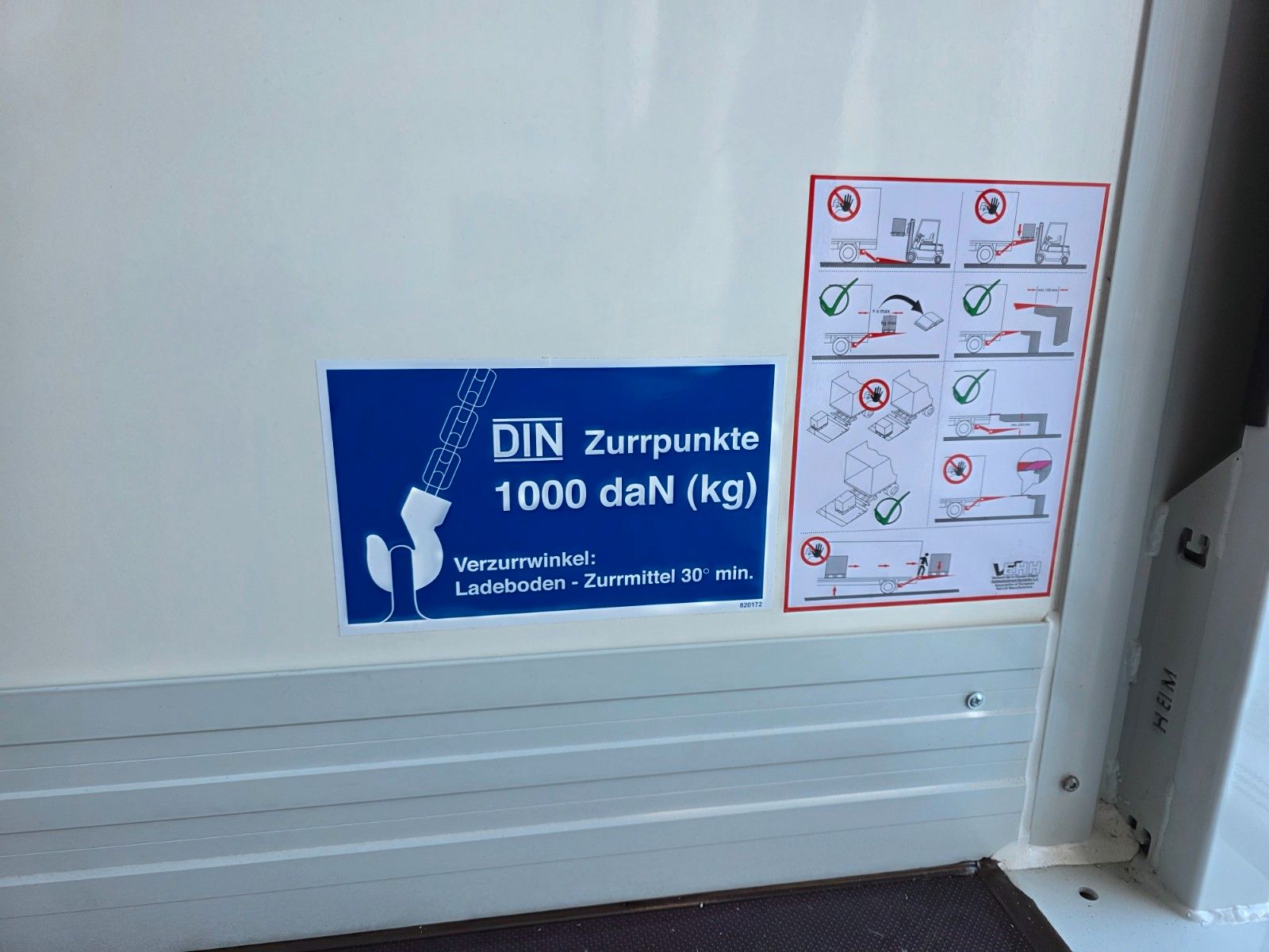 Fahrzeugabbildung Iveco Eurocargo ML75E19/P LBW Spoiler Klima 3 Sitze