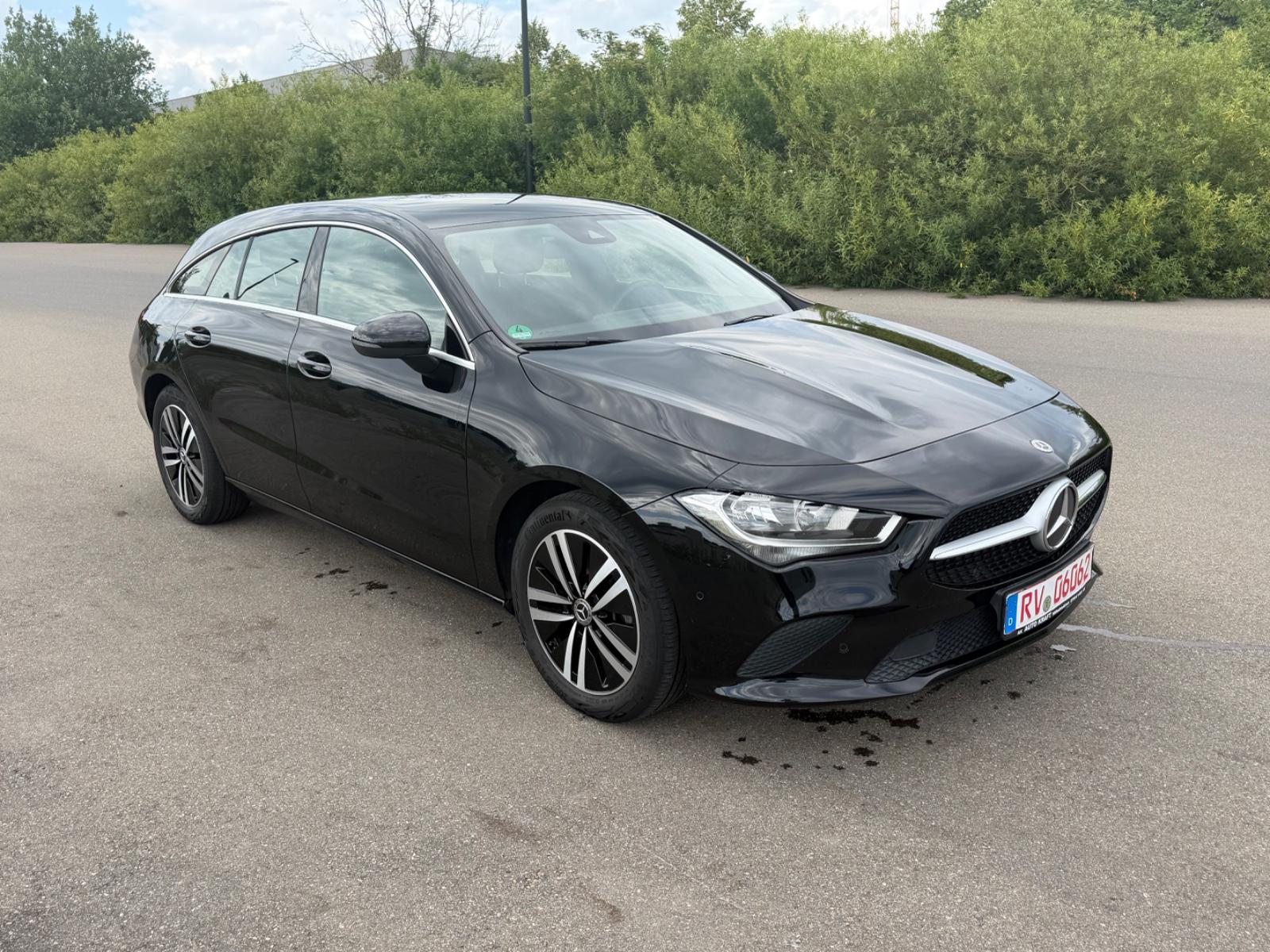 Mercedes-Benz CLA 200d Shooting Brake SHZ NAVI AC TEMPOMAT