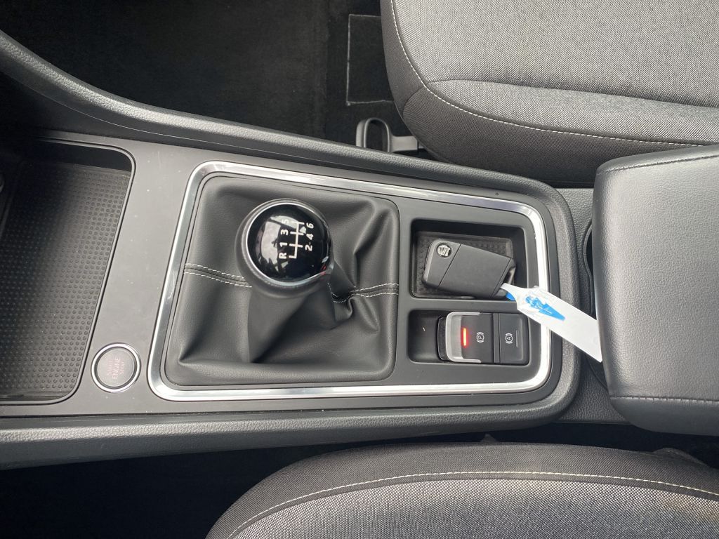 Fahrzeugabbildung SEAT Ateca 1.5 TSI ACT OPF Style *Navi*Sitzh.*Allwett