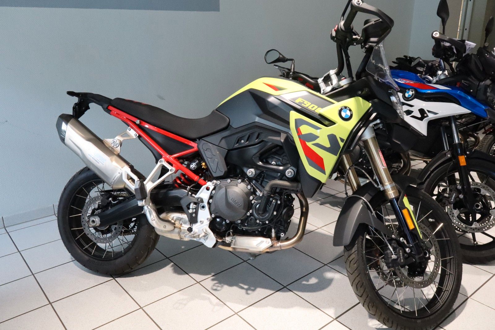 Fahrzeugabbildung BMW F900GS mit Enduro Paket