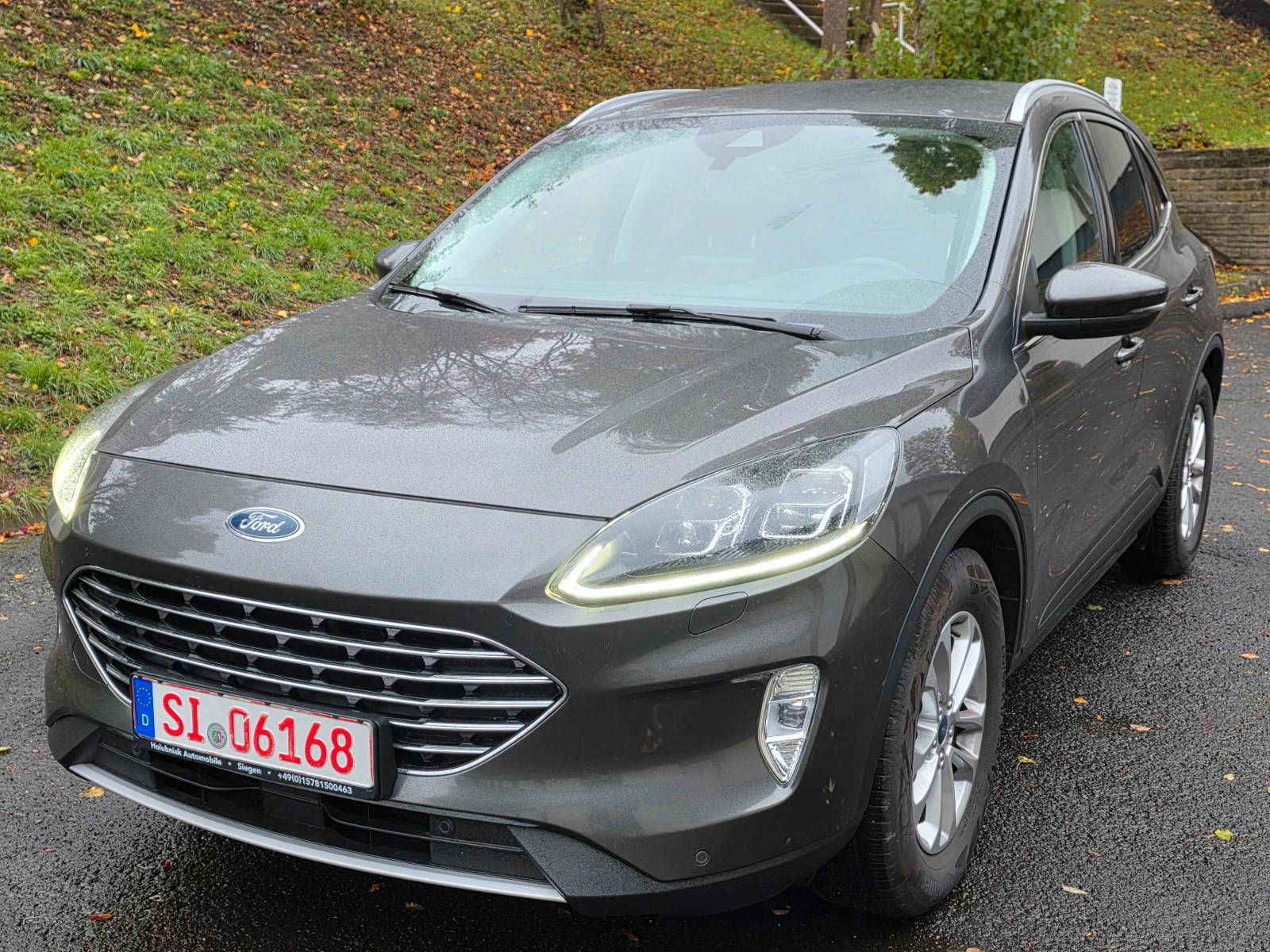 Ford Kuga Titanium X,4WD, 1Hand, LED, Assist,Navi,B&0