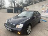 Mercedes-Benz Mercedes W203 C200 Cdi Automatic 2002 - Mercedes-Benz C-Klasse W203 mit Diesel-Antrieb