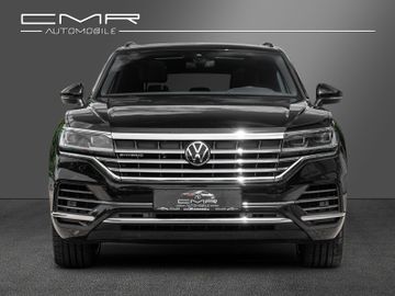 Volkswagen Touareg - 2