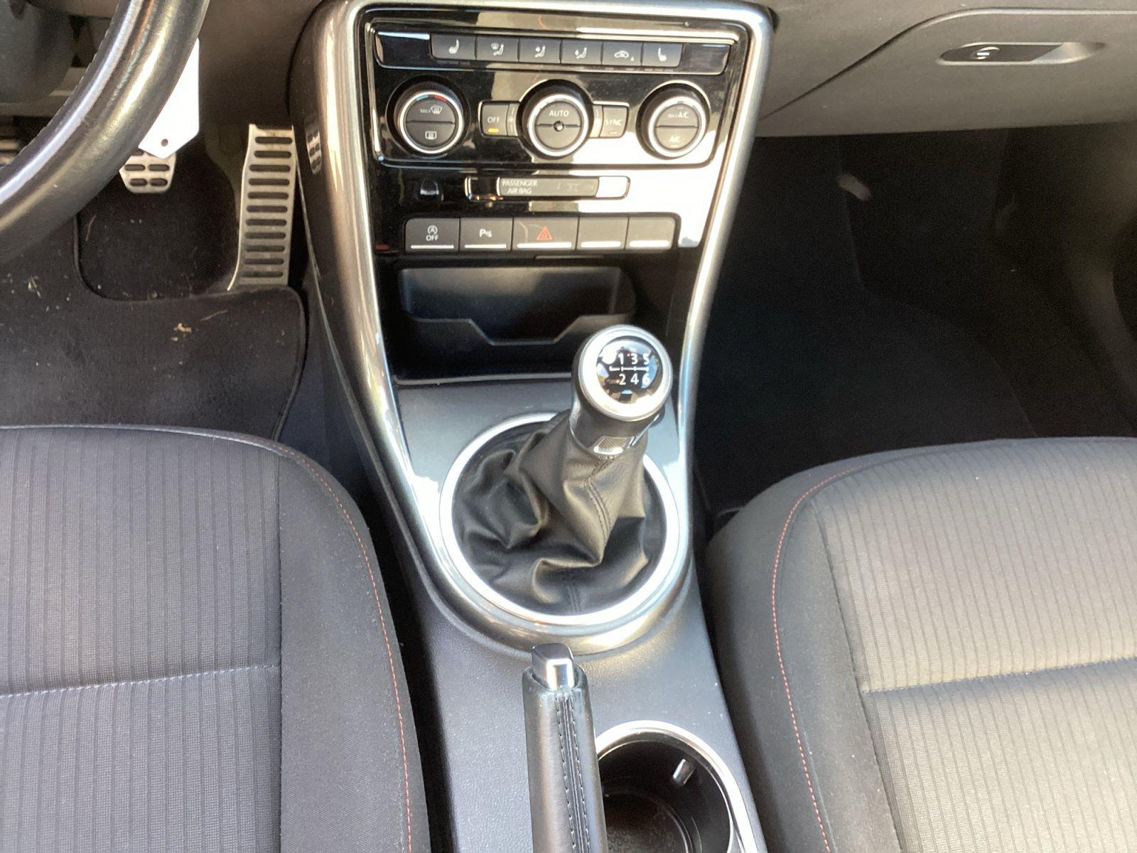 Volkswagen Beetle Cabriolet 1.2 TSI Navi Einparkhilfe
