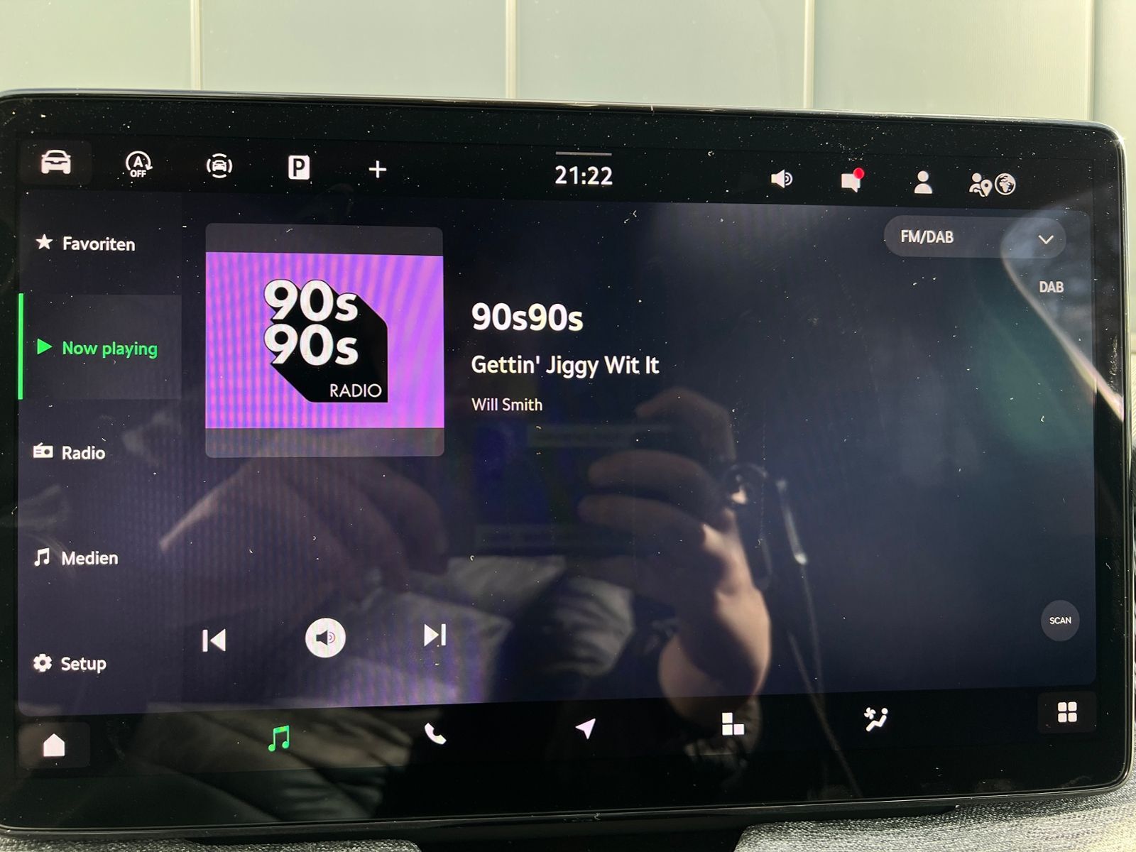 Fahrzeugabbildung SKODA Superb Combi Selection 2.0 TDI DSG *AHK, Navi, 1