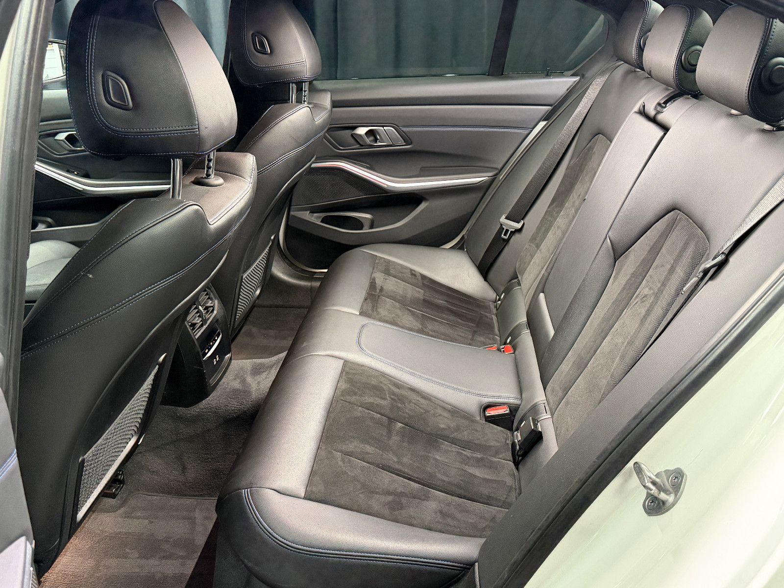 Fahrzeugabbildung BMW M340 i xDrive LIMO|Deutsches FZG|