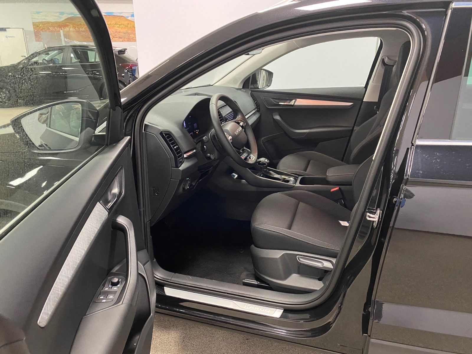 Fahrzeugabbildung SKODA Karoq 1.5 TSI DSG Selection+ACC+2030 Garantie+BC