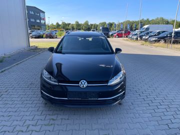 Volkswagen Golf - 2