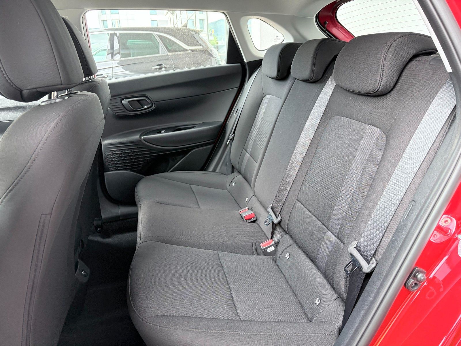 Fahrzeugabbildung Hyundai i20 1.0 T-GDI Blackline LED,Navi,SHZ,SoundSys