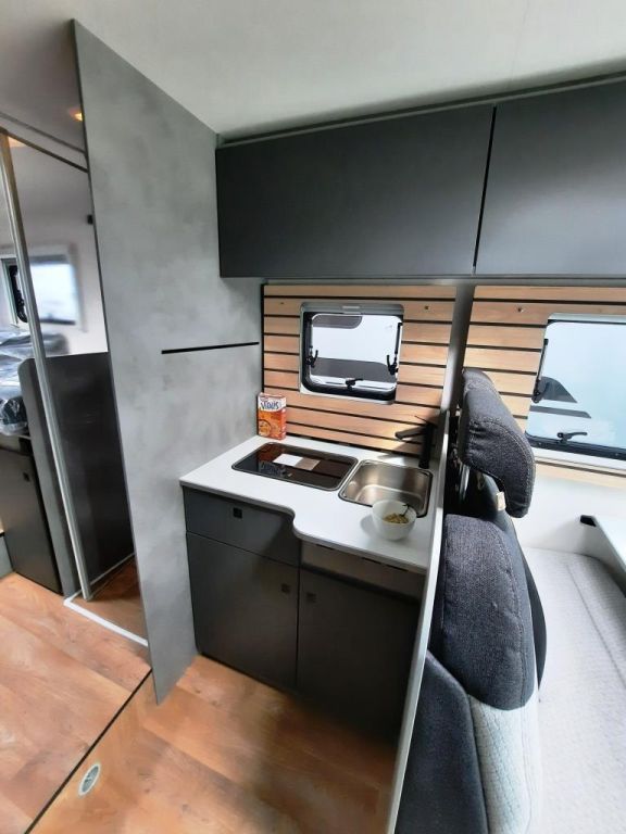 Fahrzeug Übersicht 11 Fahrzeugabbildung Crosscamp EXPDN 7.4 E Verfüg./Sparen 3.779,- €
