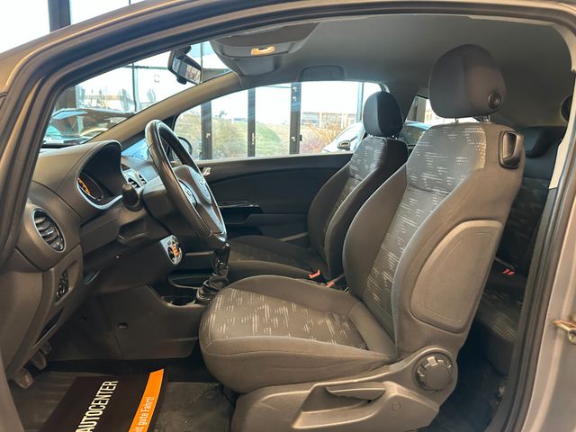 Opel Corsa D Satellite