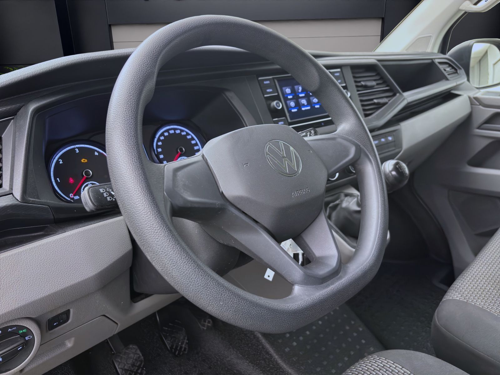 Volkswagen T6 Kombi - Bild 11