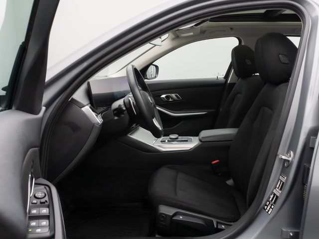 Foto Nummer 20: BMW 320d