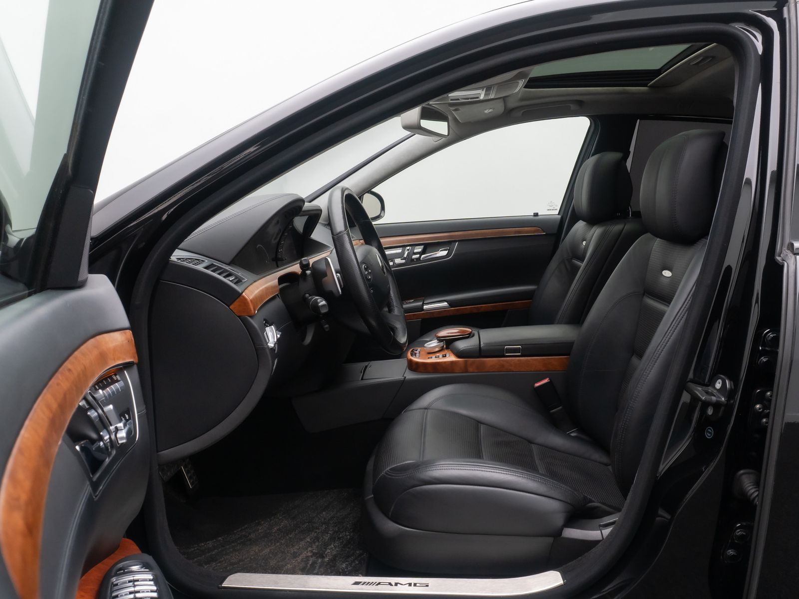 Fahrzeugabbildung Mercedes-Benz S 65 AMG Long Massage BiXenon Kamera GSD 20"Voll