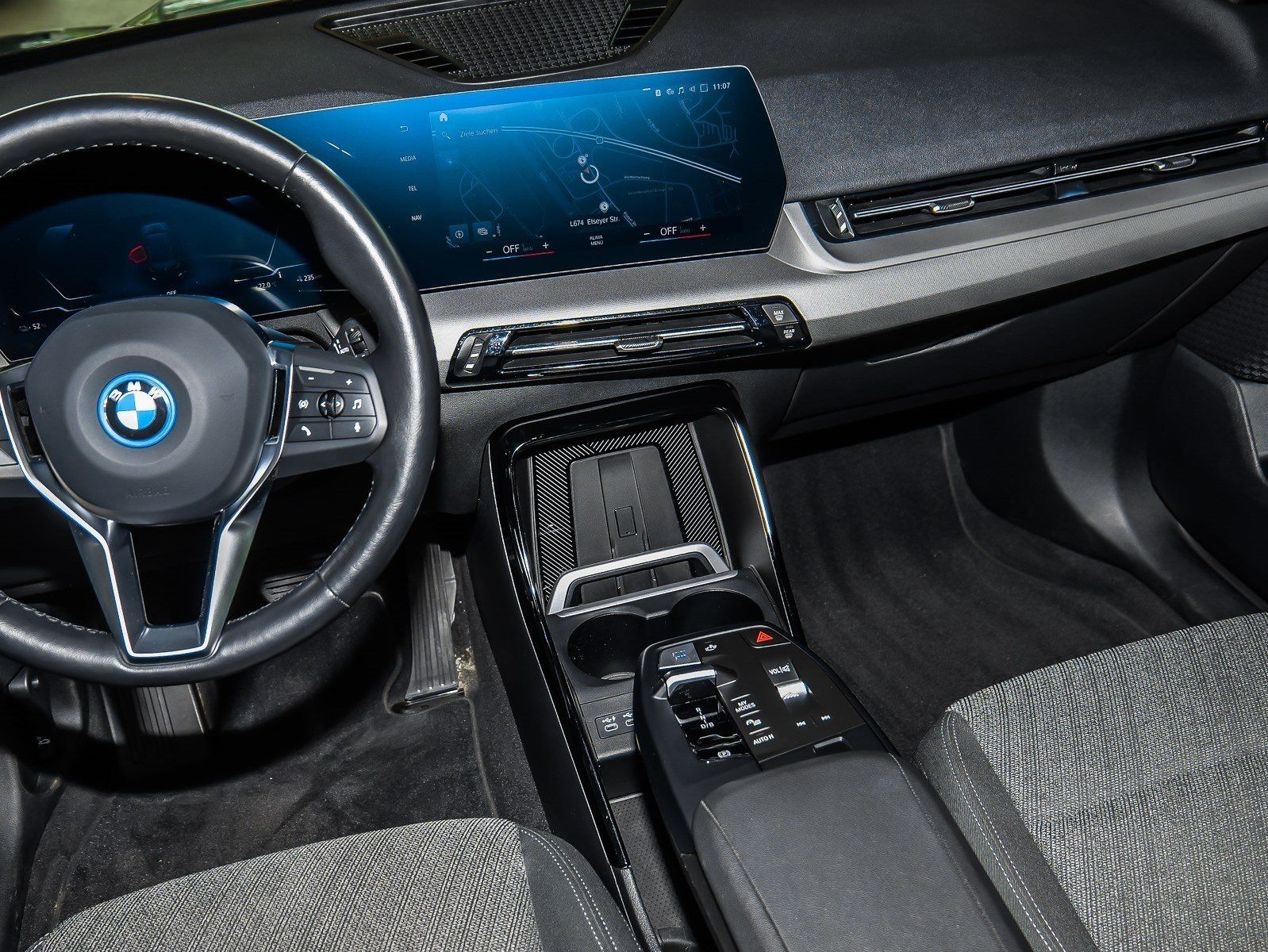 BMW iX1 - Bild 15